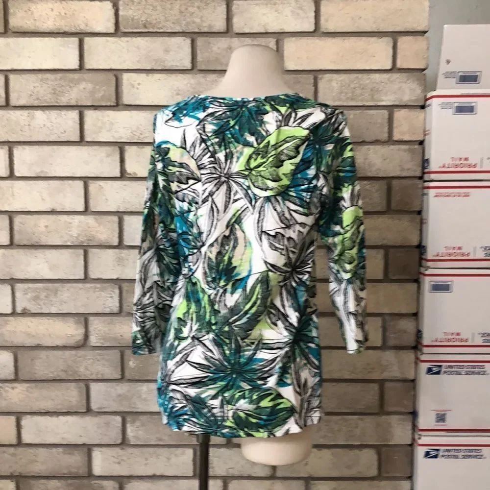 3for $20 blouse - Picture 2 of 3